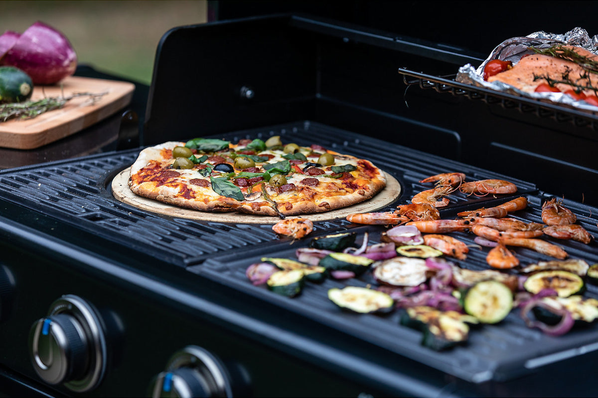 Campingaz 4 Series Onyx S Gas BBQ (INT) - SPECIAL BUNDLE OFFER