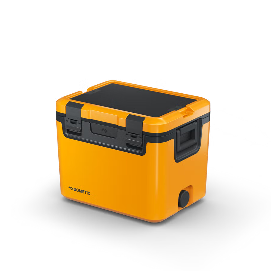 Dometic Recon Hardside Medium Coolbox, 41L