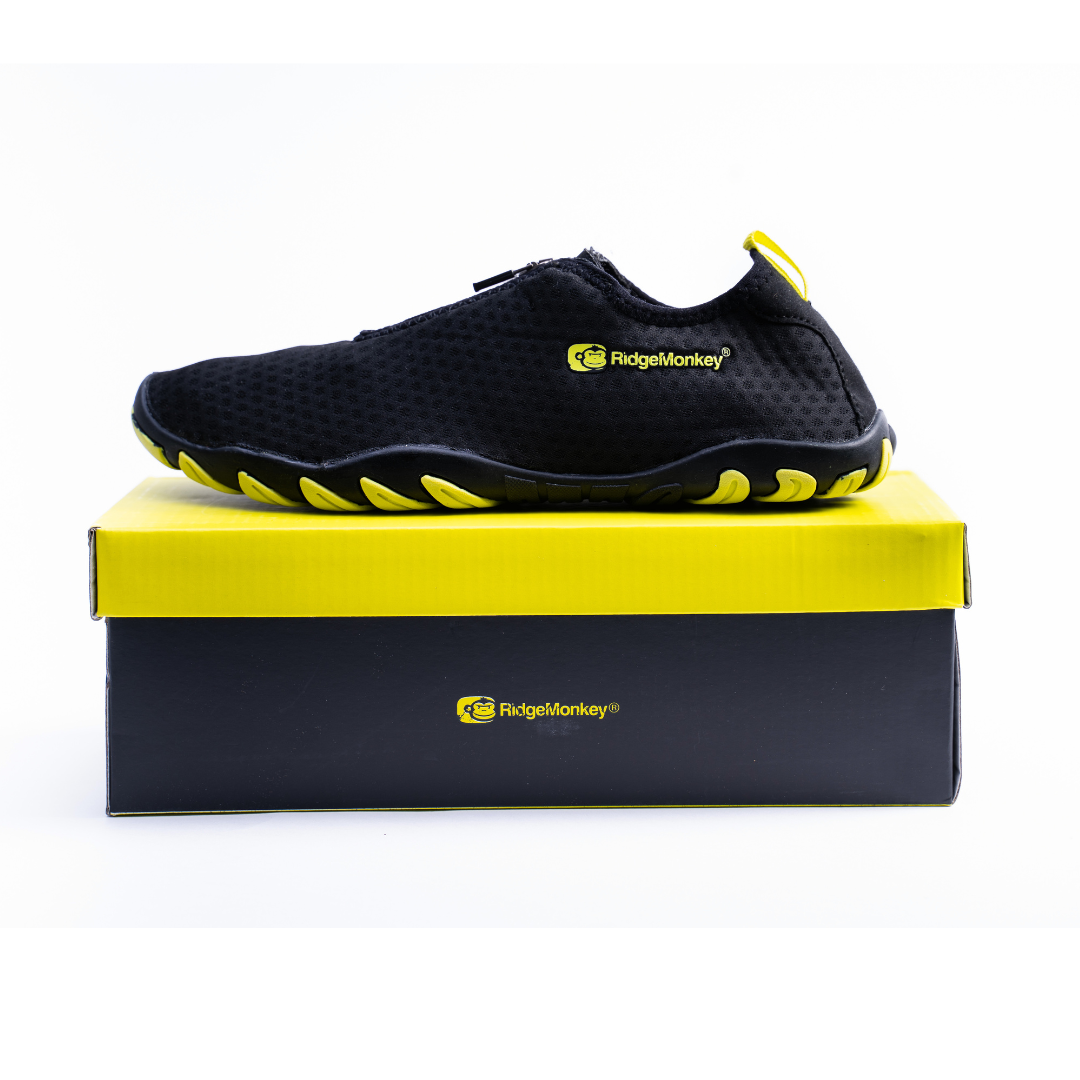 RidgeMonkey APEarel Dropback Aqua Shoes Black (RM438)