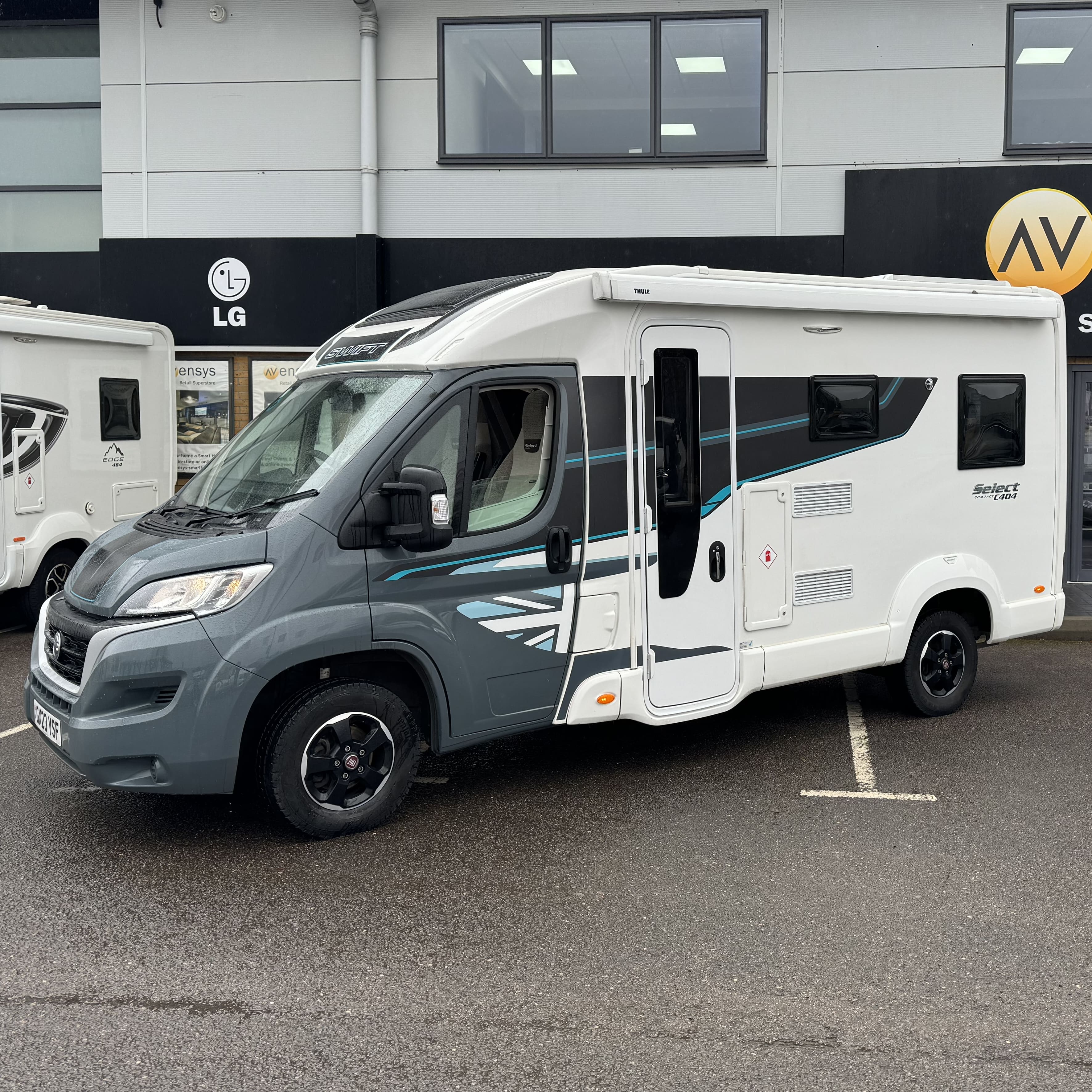 *SOLD* Fiat Swift Compact 404 - Euro 6D-ISC 2.2L - Black White