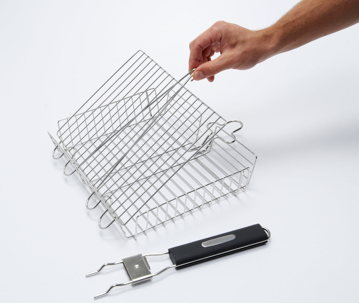 Broil King Deluxe S. Steel Grill Basket with Detachable Handle (30.4 cm x 30.4 cm)
