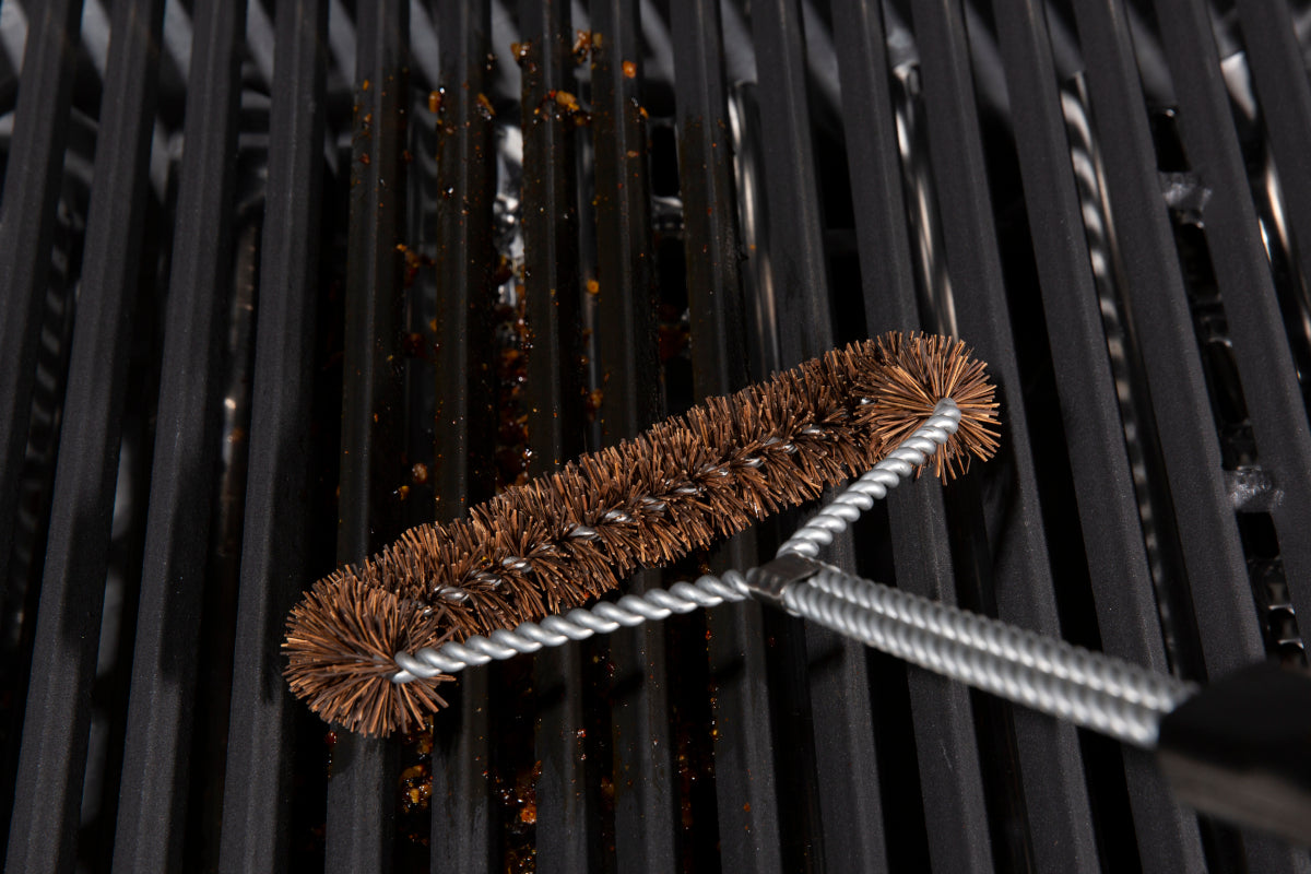 Broil King Grill Brush - Tri Head - Twisted Palmyra