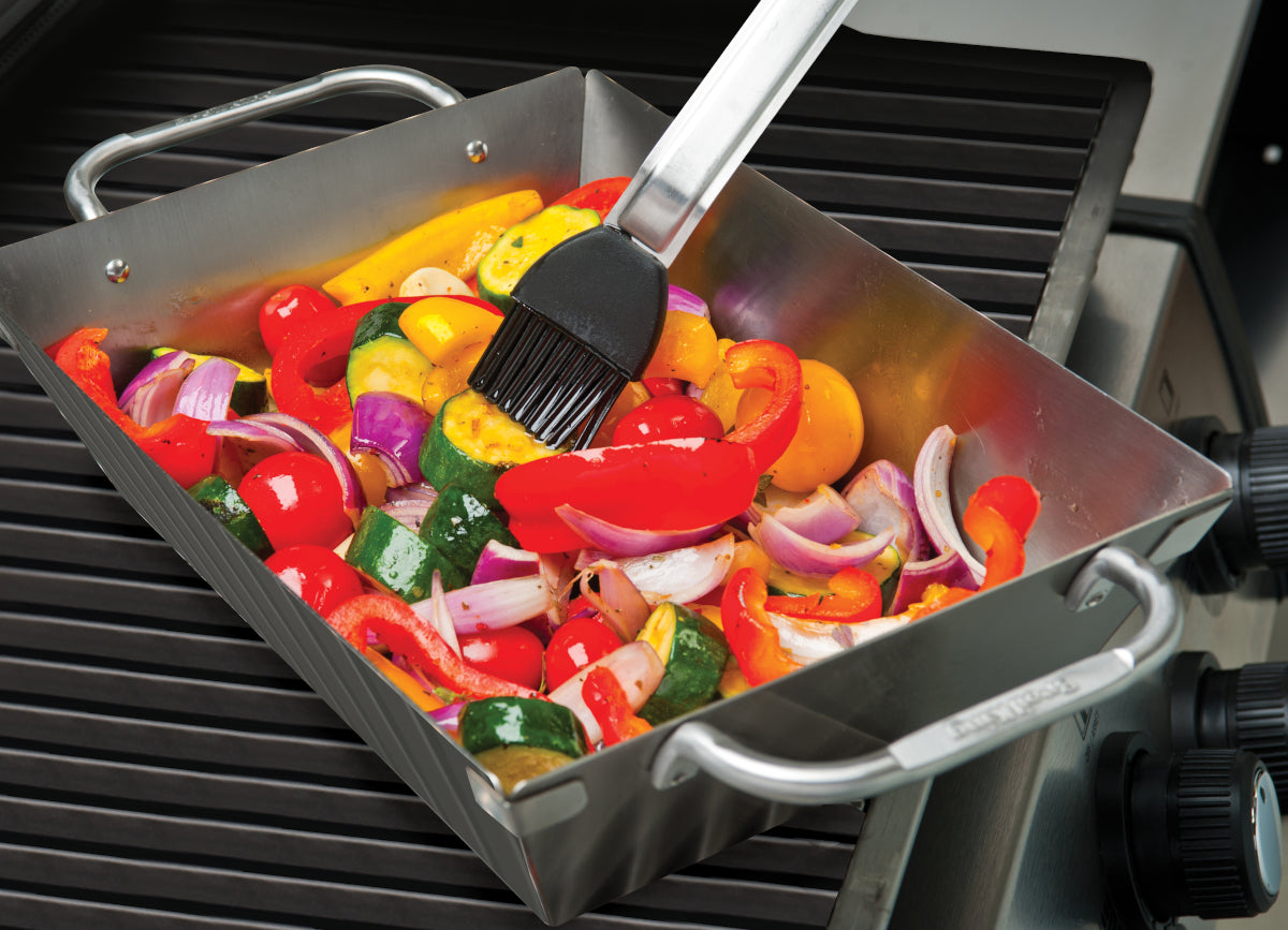 Broil King Stainless Steel Deep Dish Square Wok (33 cm x 24.7 cm)