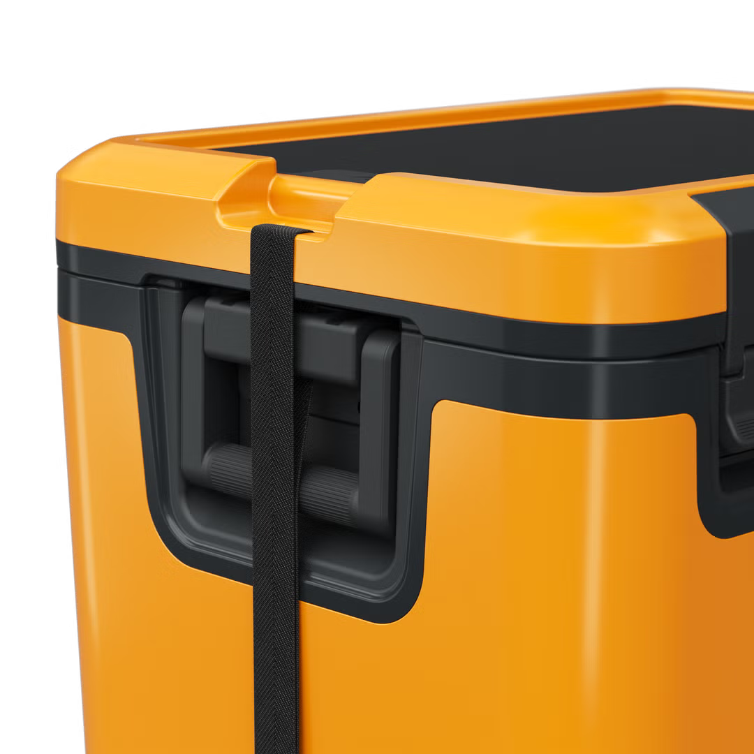 Dometic Recon Hardside Medium Coolbox, 41L