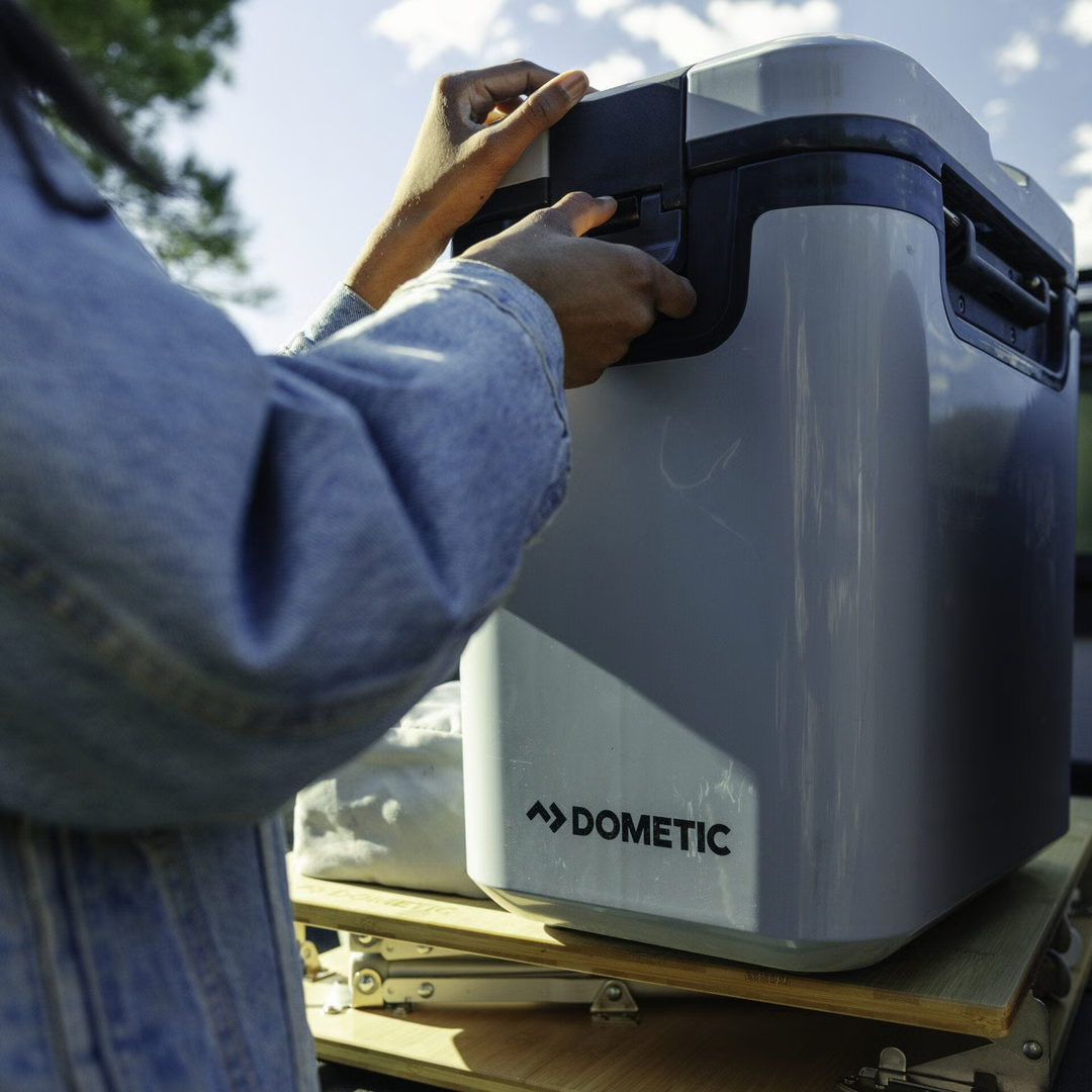 Dometic Recon Hardside Coolbox 16L