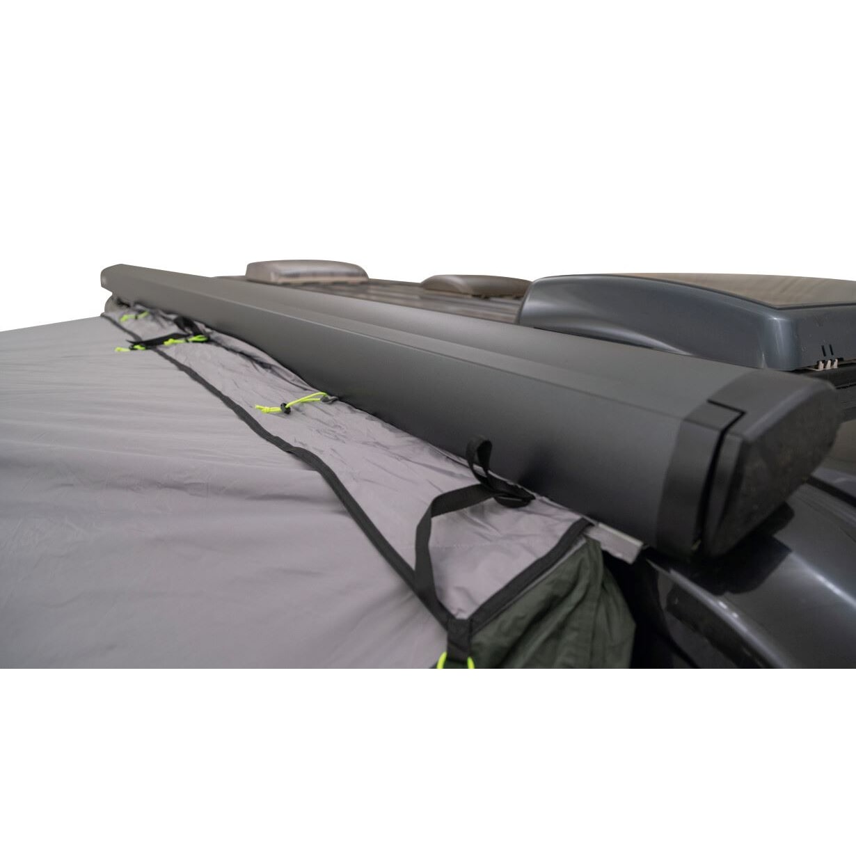 Outwell Crossville 250SA | Free standing and parallel-mounted Drive-Away Air Awning with 1 living room