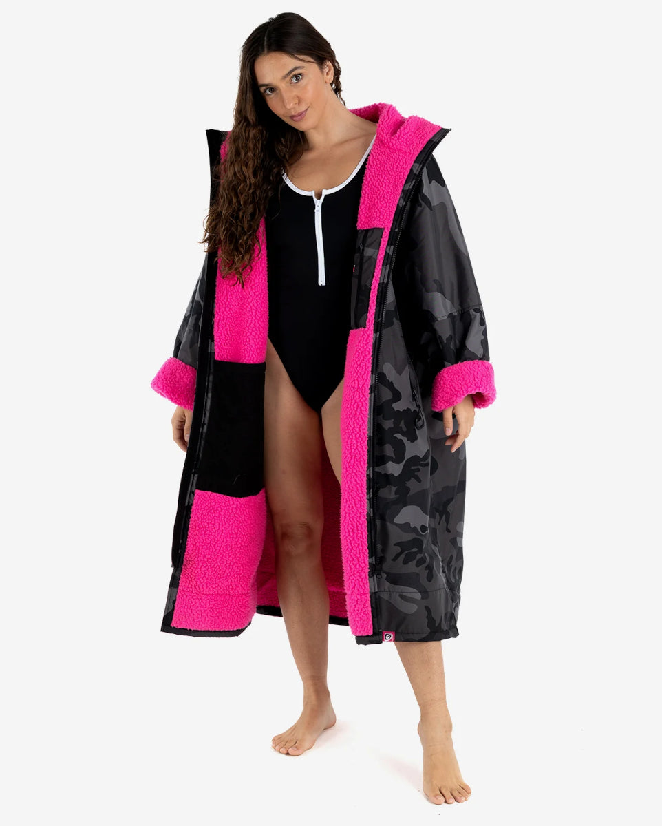 dryrobe Advance Long Sleeve V3 - Black Camo Pink