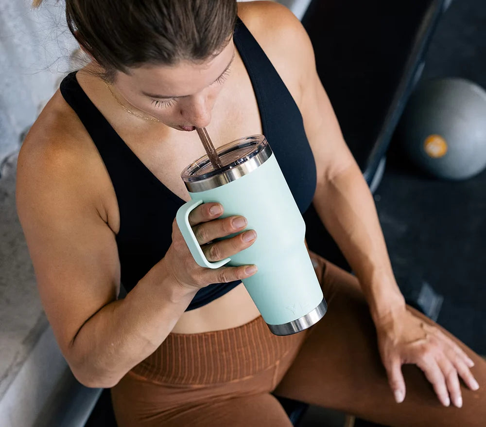 YETI Rambler Straw Mug 35oz (1L)