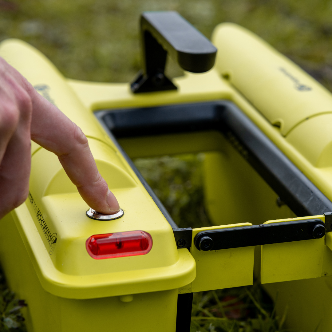 RidgeMonkey Hunter 750 Hi-Viz Bait Boat (RM942)