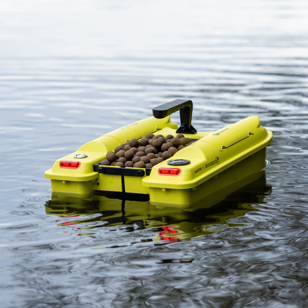 RidgeMonkey Hunter 750 Hi-Viz Bait Boat (RM942)