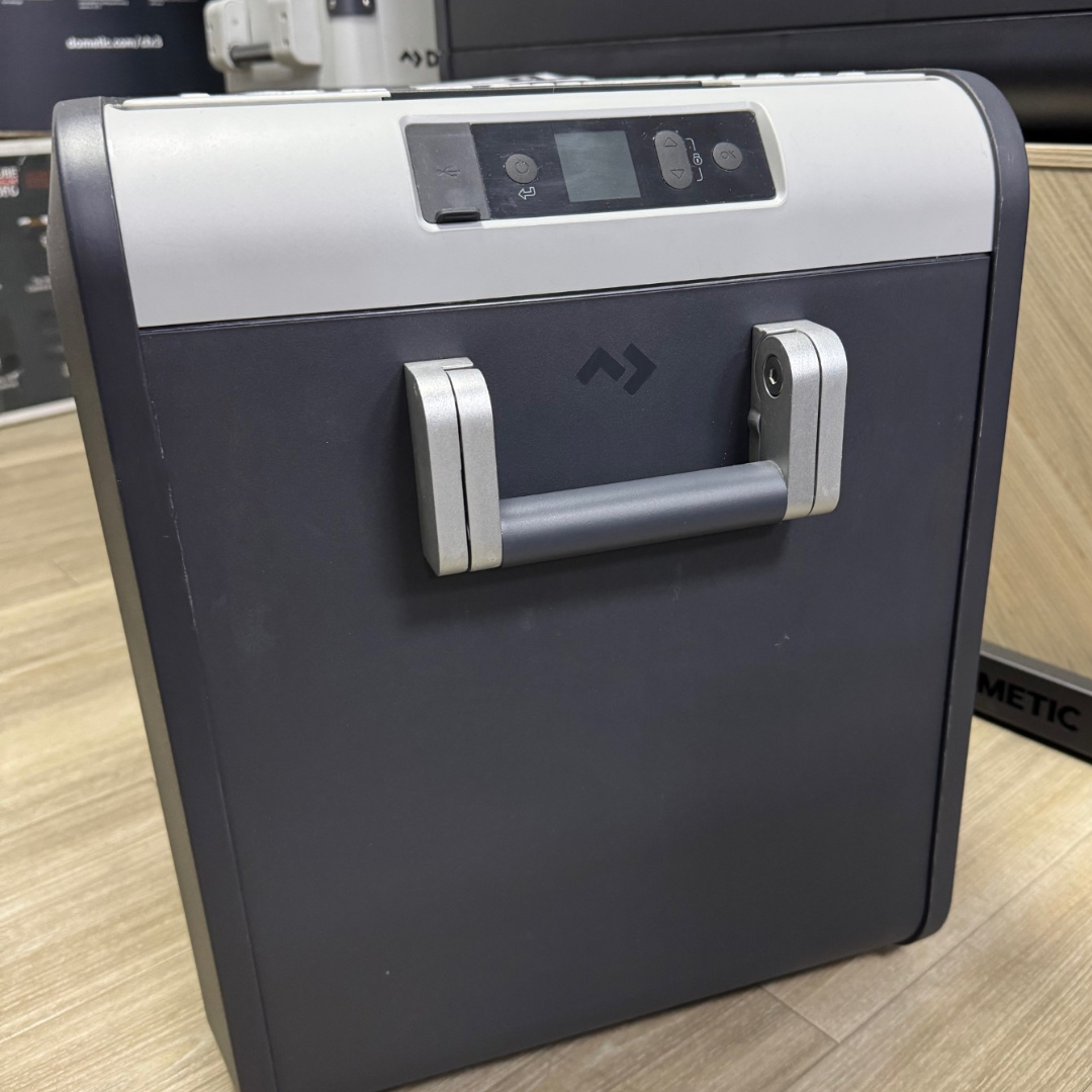 Dometic CFX3-45 40L Portable Fridge Freezer: 240v & 12v EX-DISPLAY