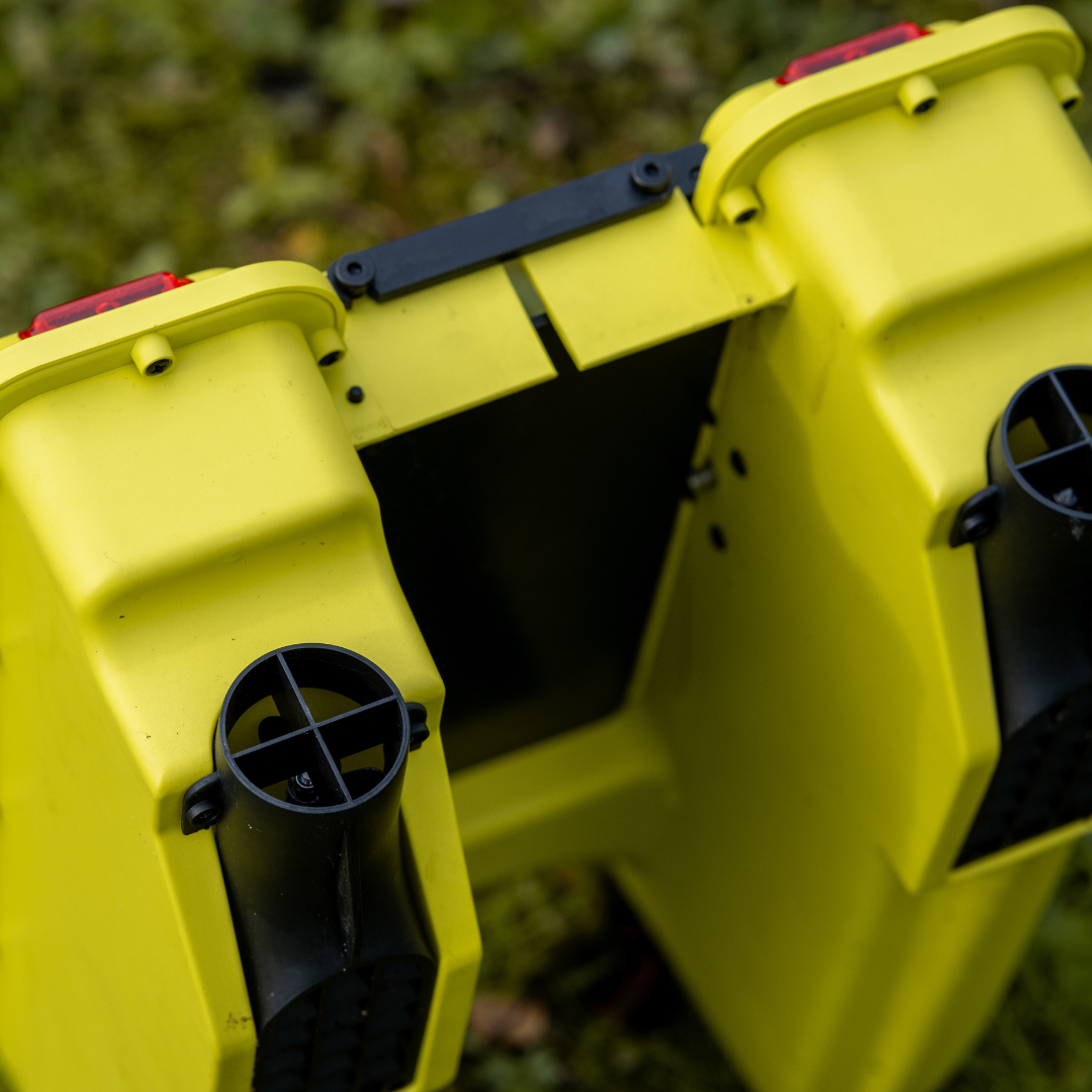 RidgeMonkey Hunter 750 Hi-Viz Bait Boat (RM942)