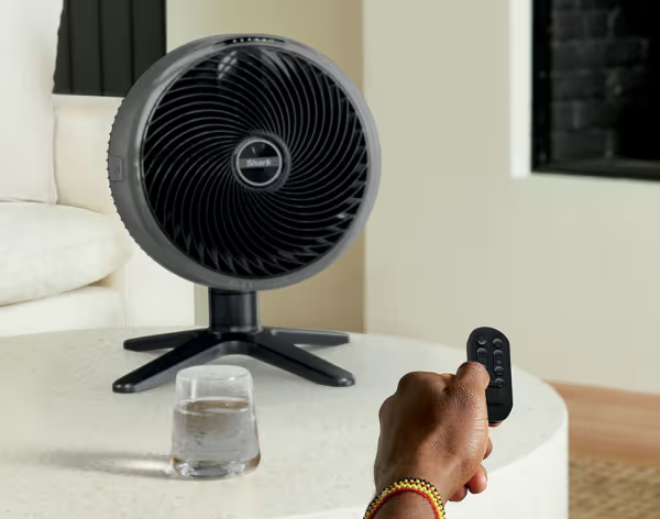 Shark 307FA150UK FlexBreeze TableMate Indoor to Outdoor Tabletop Fan - Winter Fog