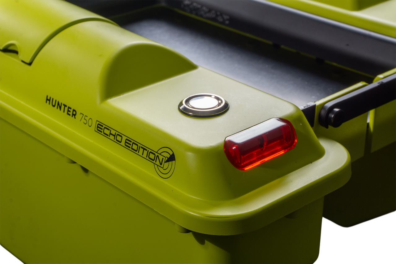 RidgeMonkey RM944 Hunter 750 Hi-Viz Echo Edition Bait Boat