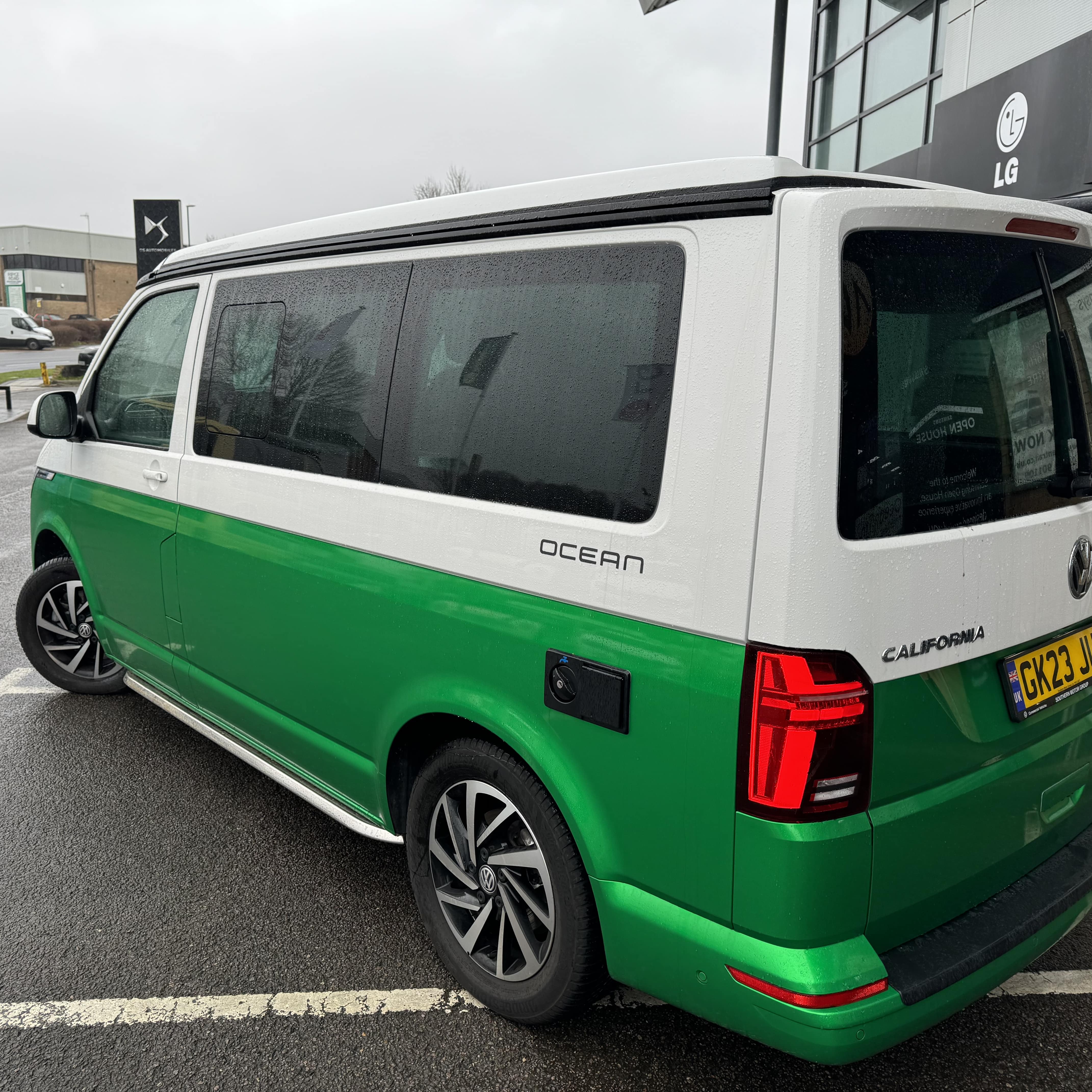 VW California Ocean - California 6.1 Ocean SWB 204PS TDI 7 SP DSG - Candy White Green