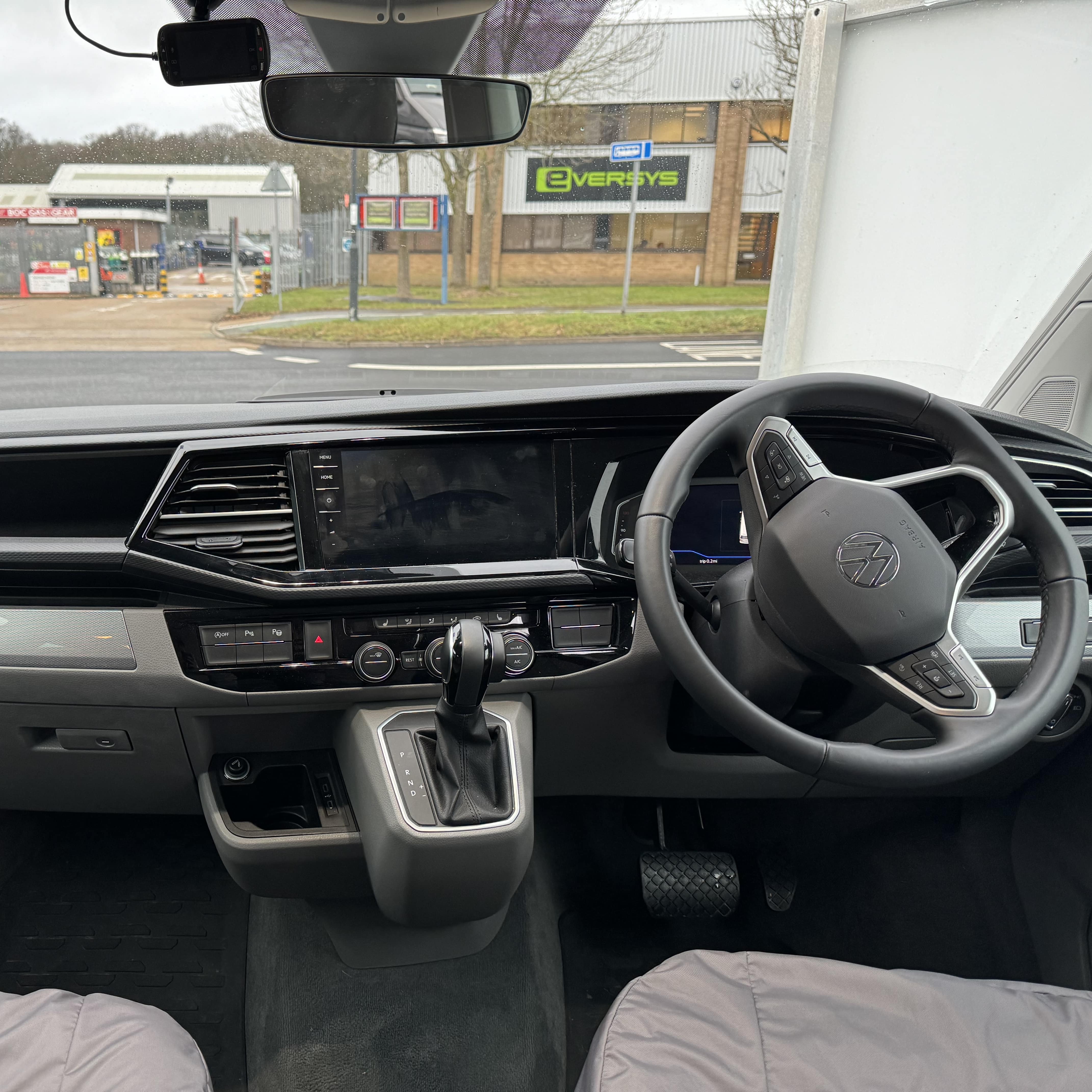 *RESERVED* VW California Ocean - California 6.1 Ocean SWB 204PS TDI 7 SP DSG - Candy White Ascot Grey