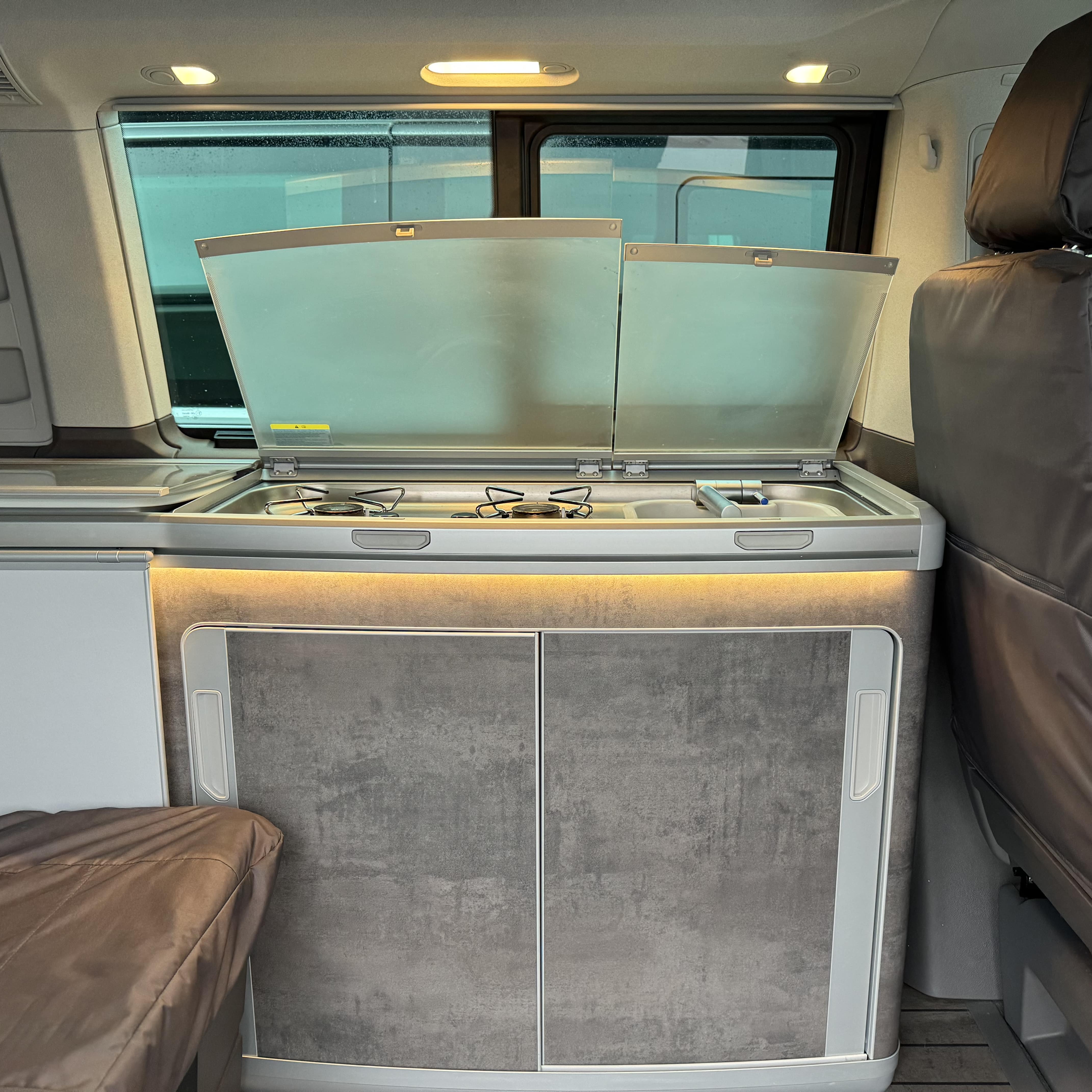 *RESERVED* VW California Ocean - California 6.1 Ocean SWB 204PS TDI 7 SP DSG - Candy White Ascot Grey
