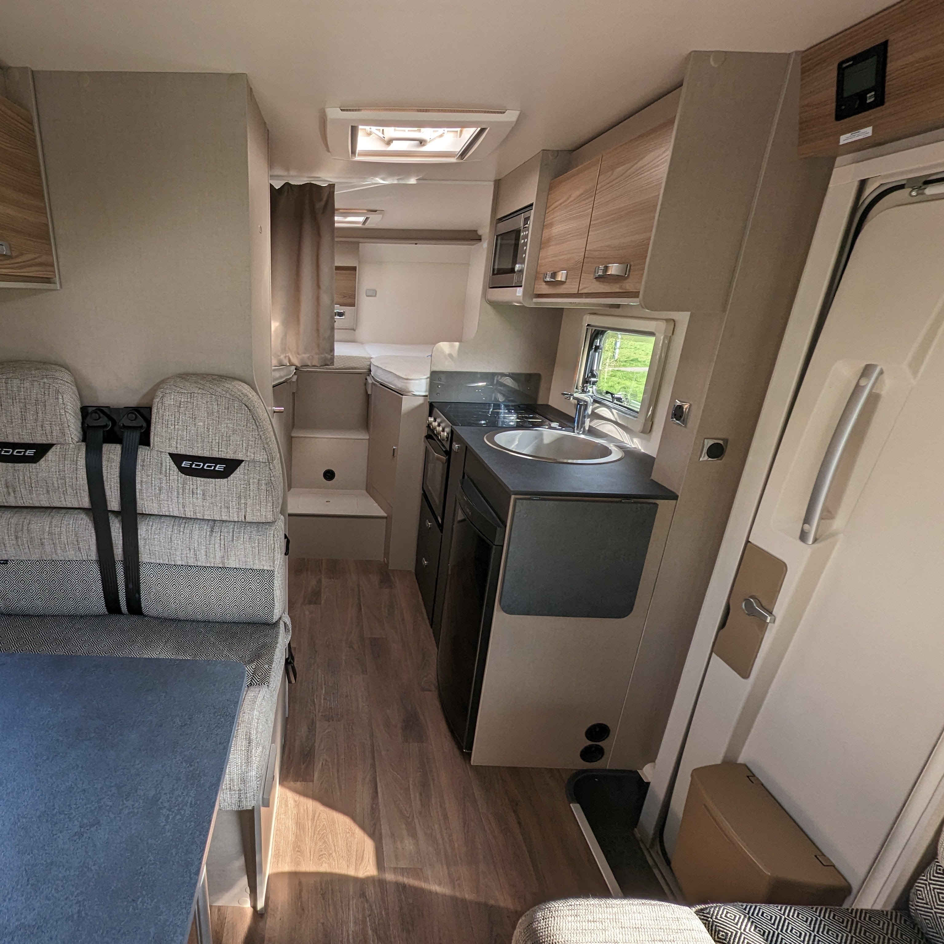 Fiat Swift Edge 476 - Euro 6D-ISC 2.2L - Black White