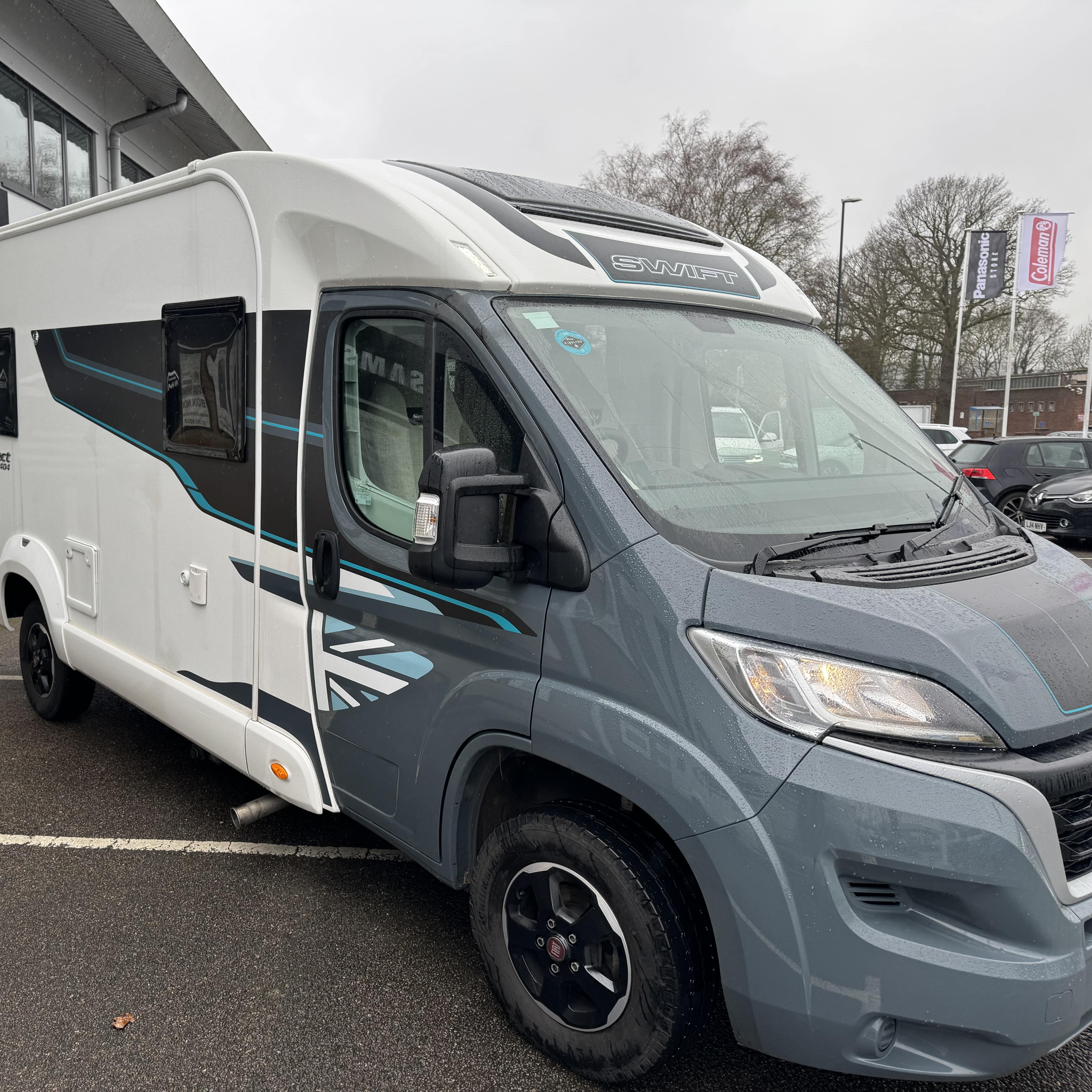 *SOLD* Fiat Swift Compact 404 - Euro 6D-ISC 2.2L - Black White