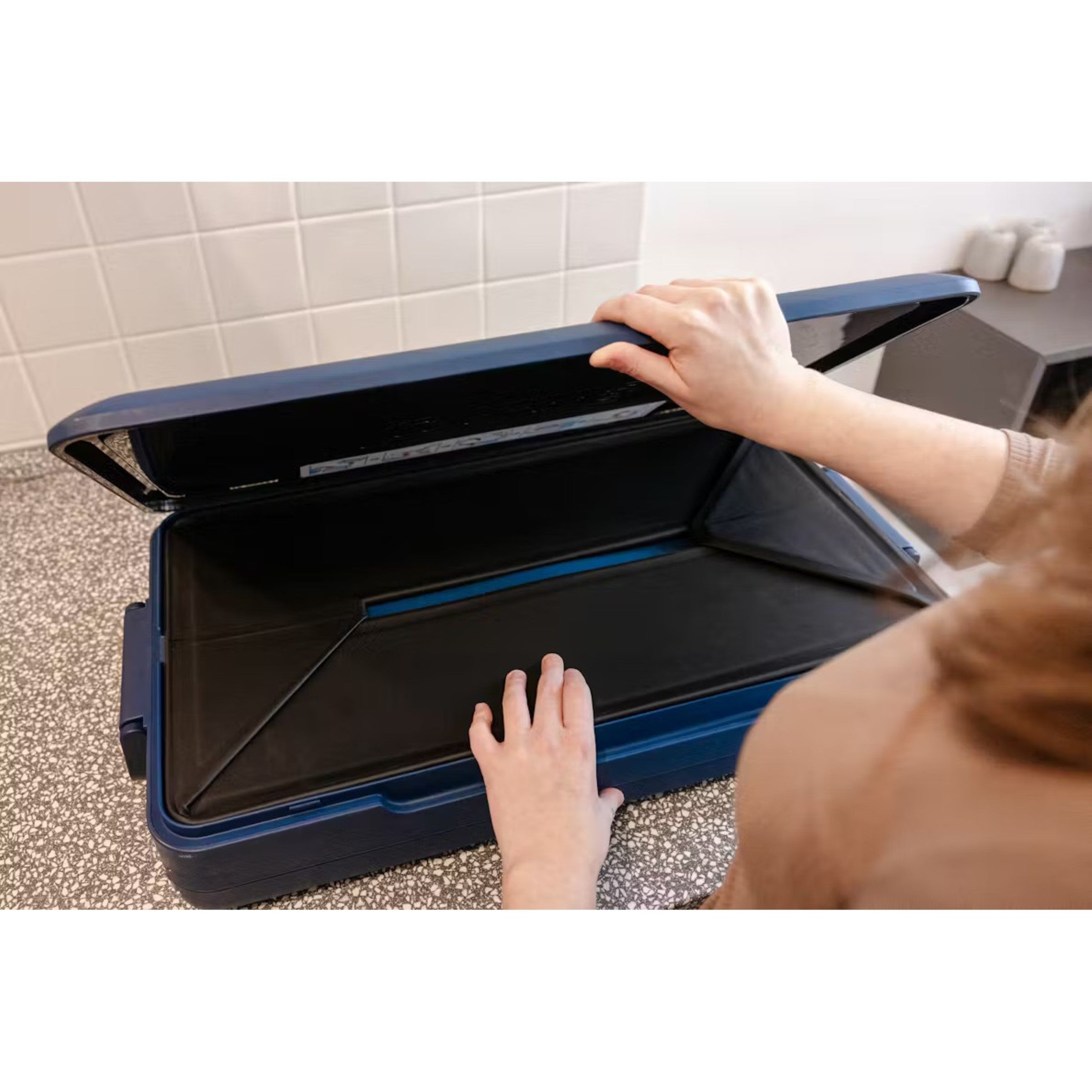 Coleman Snap N Go 35QT Collapsible Cooler Box